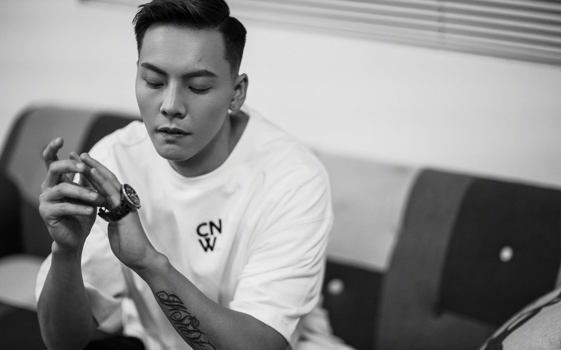 中国男篮主教练强调防守策略 全队积极响应，中国男篮主教练是谁最新