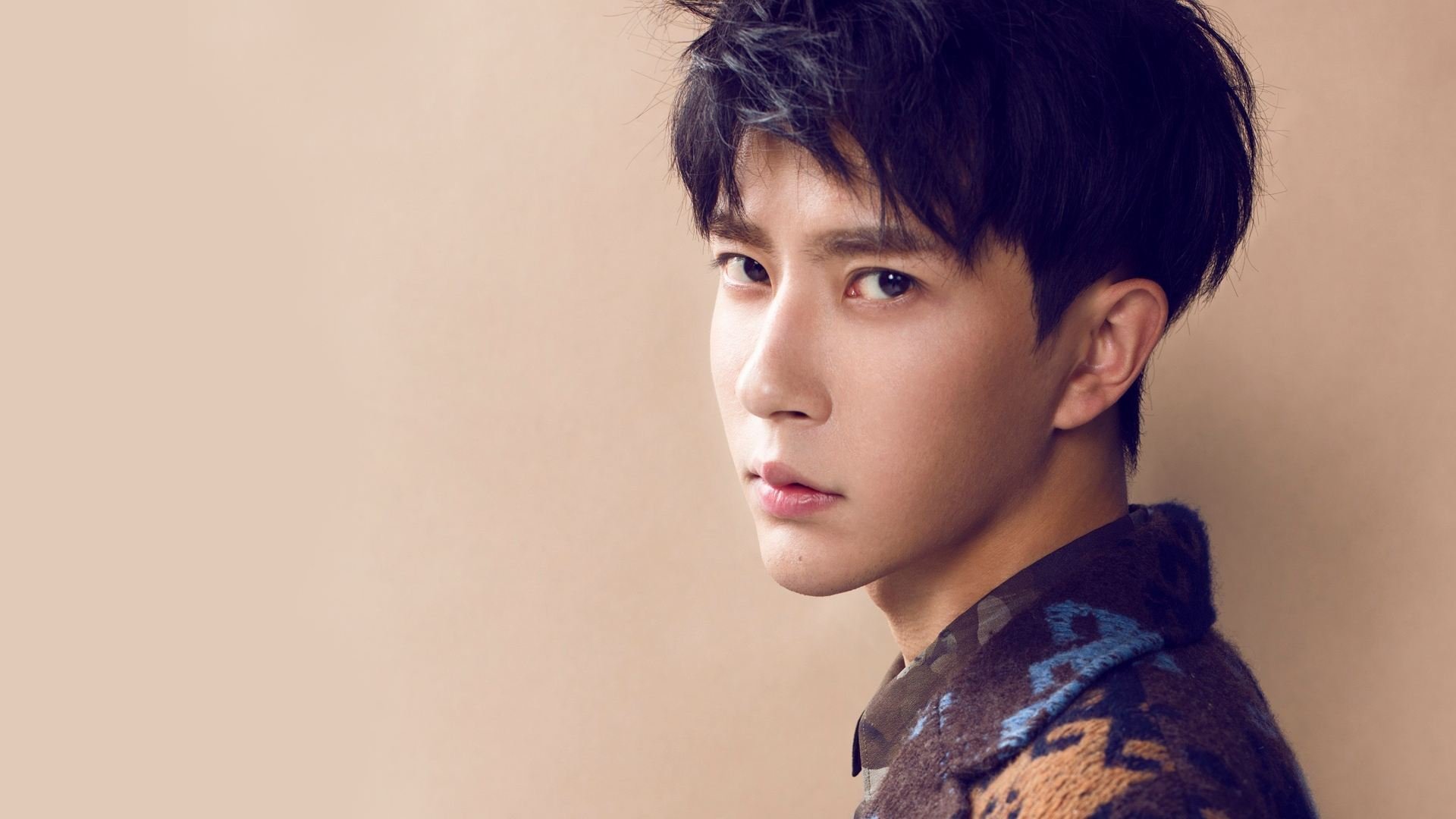 开云网站-国际足球赛事线上直播突破，互动体验更丰富，国际足球赛场节目