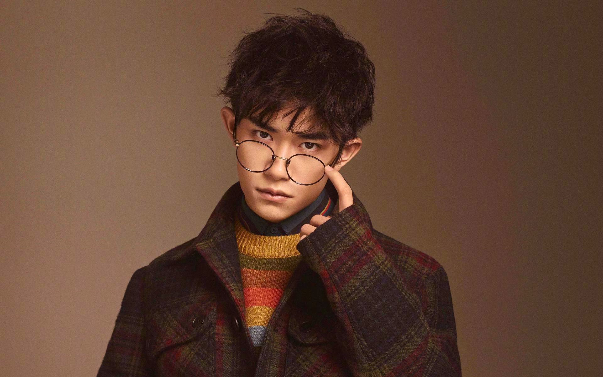 女子足球强化定位球战术提升关键时刻得分能力，足球定位球踢准视频